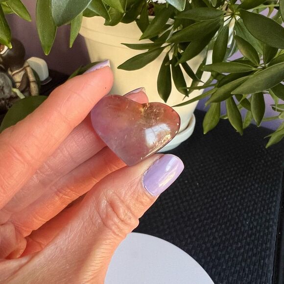 Amethyst Crystal Heart Carving‎ (5) - Picture 2 of 8